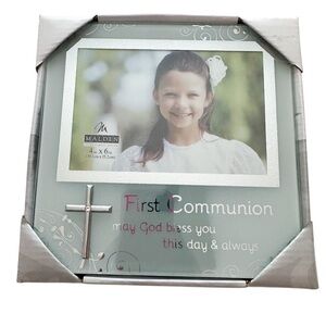 Malden First Communion Silver Cross Picture Frame NWT 4x6